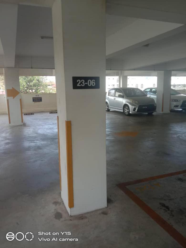 Apartment In Ladang Tok Pelam Kuala Terengganu Exterior foto